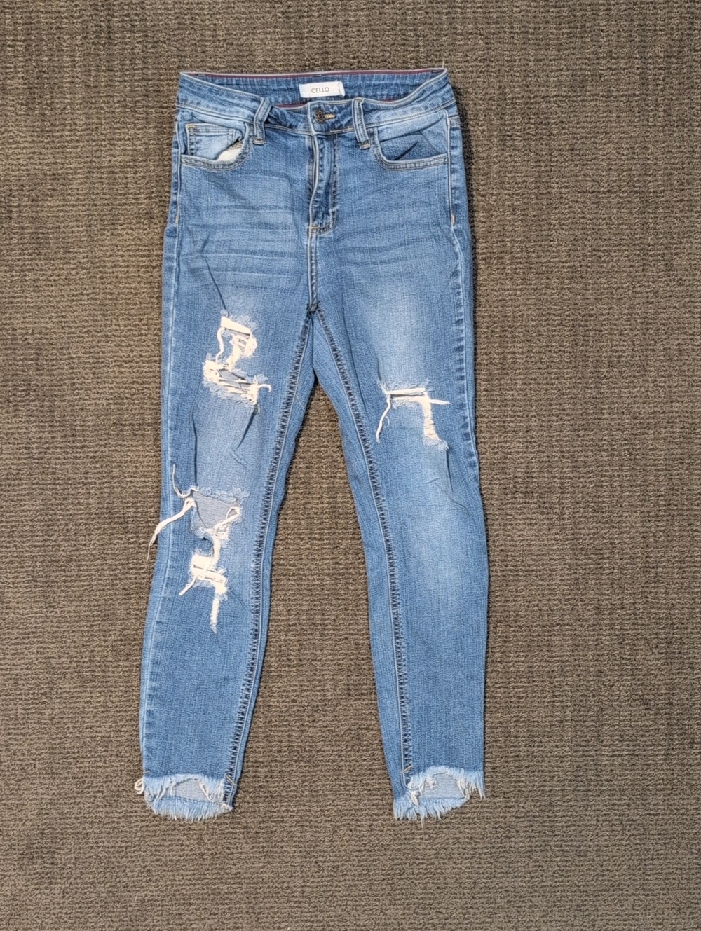 Cello Women's Medium Blue Distressed Skinny Jeans